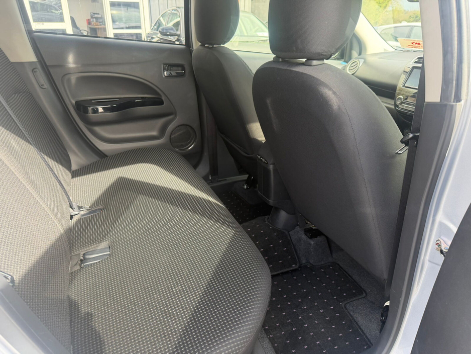 2015 Mitsubishi Mirage - image 17