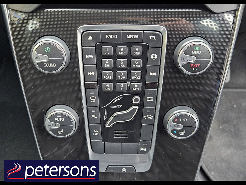 2017 Volvo V40 2.0 D2 MOMENTUM NAV + 120BHP 5DR €12,950