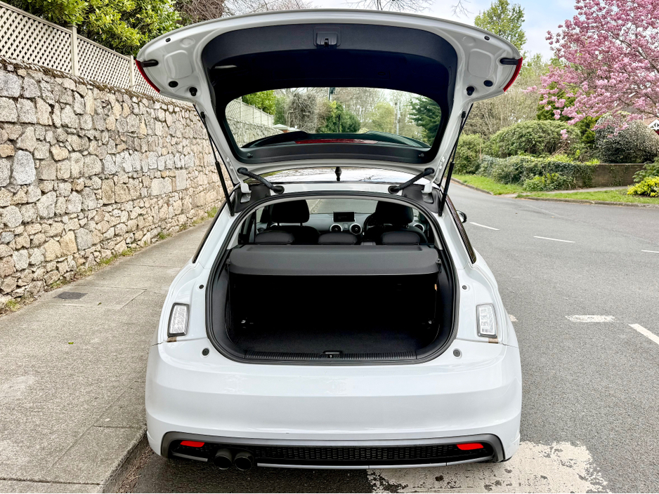 2014 Audi A1 - image 11