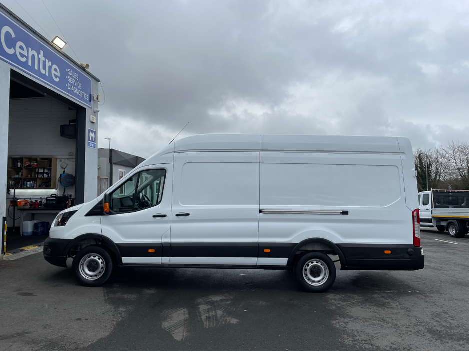 2025 Ford Transit - image 11