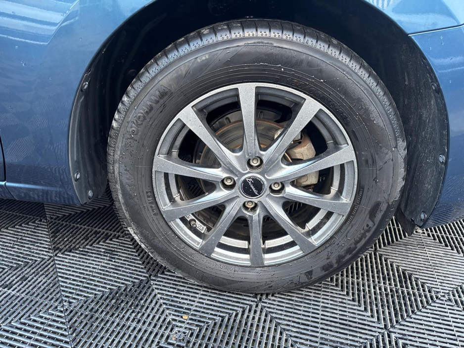 2017 Mazda Demio - image 3