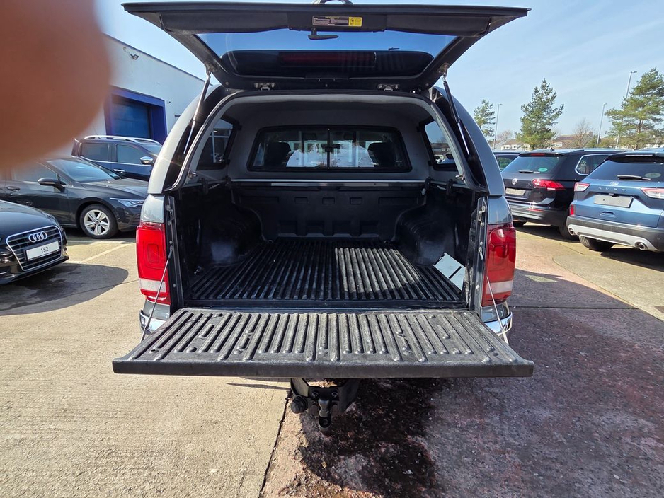 2018 Volkswagen Amarok - image 12