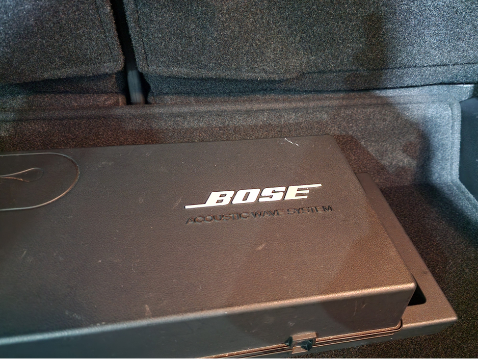 2024 Nissan Leaf - image 26