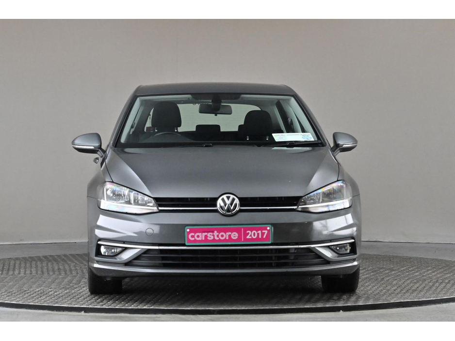 2017 Volkswagen Golf - image 2