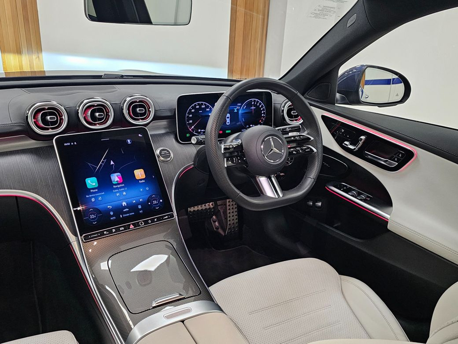 2025 Mercedes-Benz C Class BLUE WITH CREAM // PREMIUM C300E €62,950