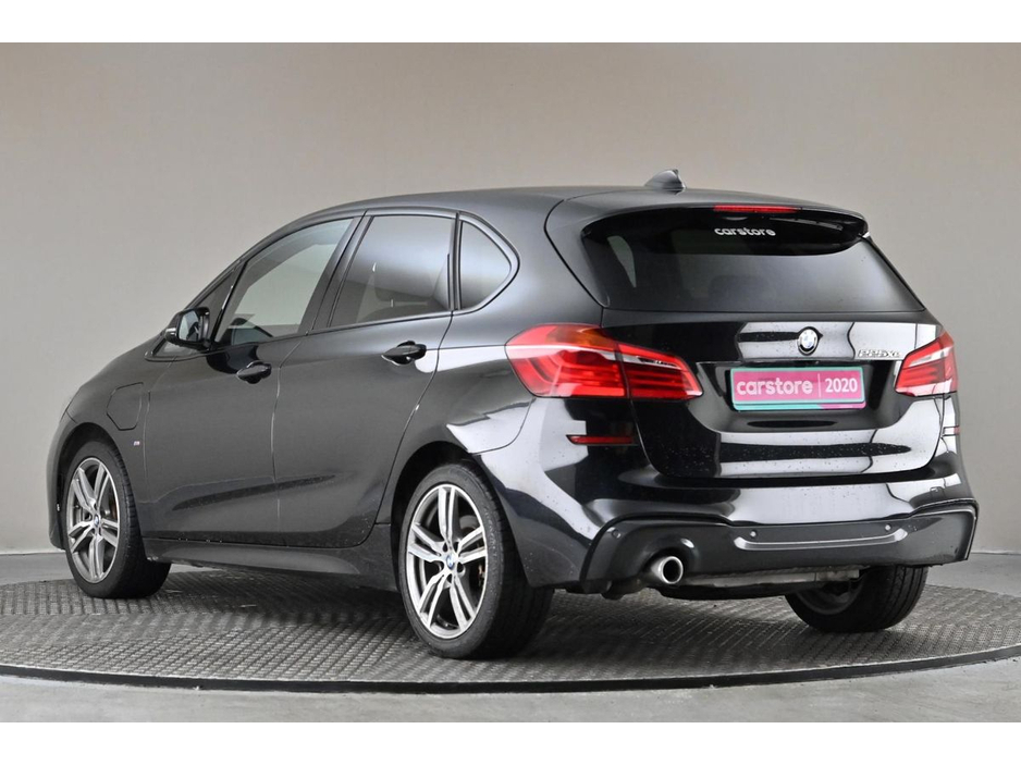 2020 BMW 2 Series - image 7