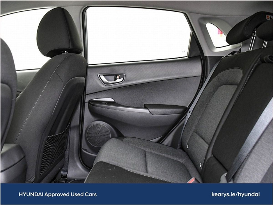 2023 Hyundai Kona - image 7