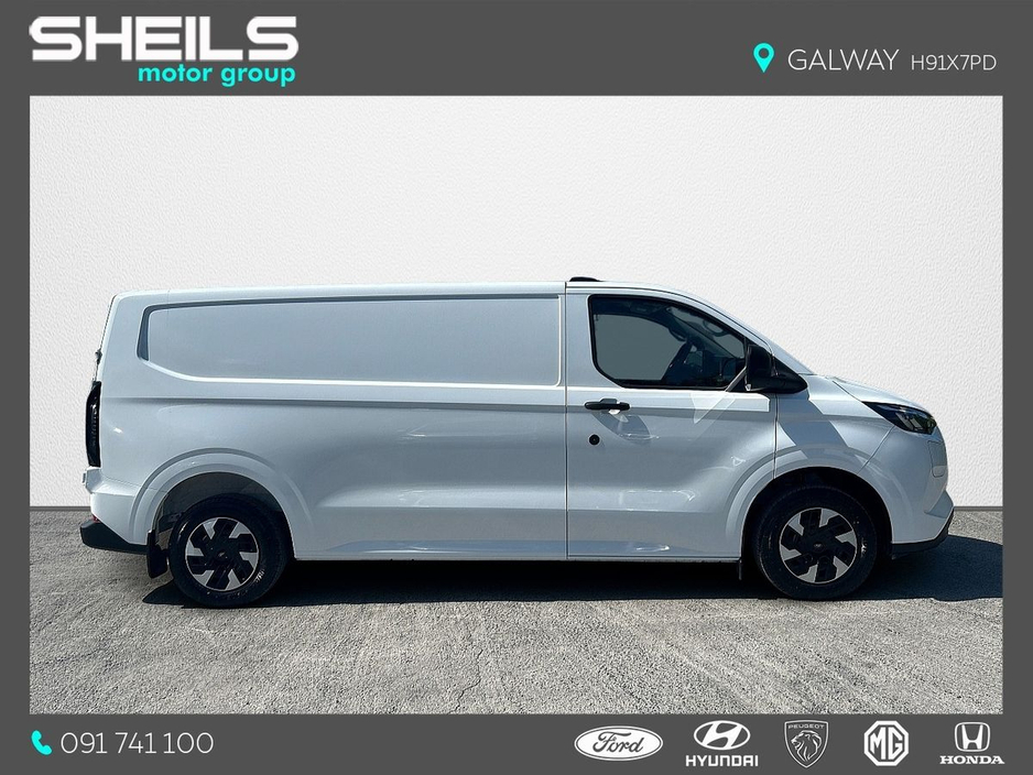 2025 Ford Transit Custom - image 10