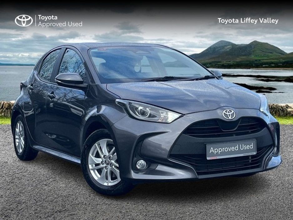 2024 Toyota Yaris YARIS HYBRID 1.5 LUNA €25,950