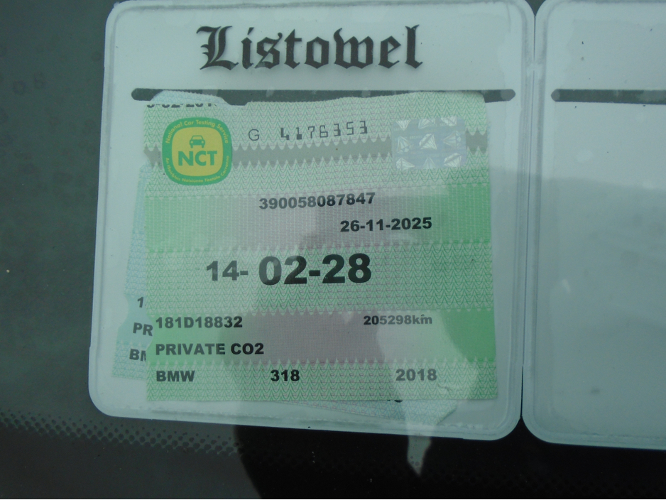 2018 BMW 3 Series - image 10