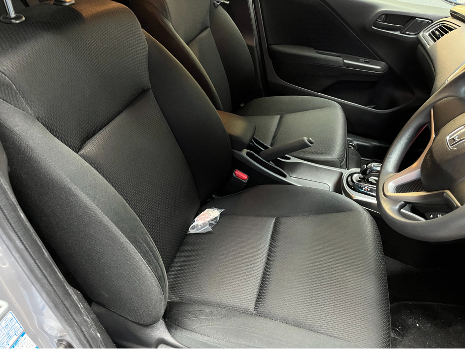 2019 Honda Grace €15950 2019 HONDA GRACE 1.5 AUTOMATIC / CRUISE CONTROL / REVERSE CAMERA AND MORE €15,950