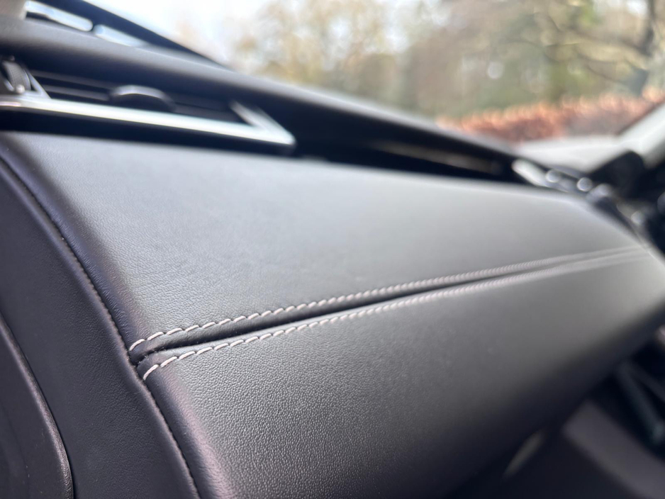 2018 Land Rover Range Rover Velar 3.0 SD6 HSE *Huge Specification…Massage Seats* €37,950