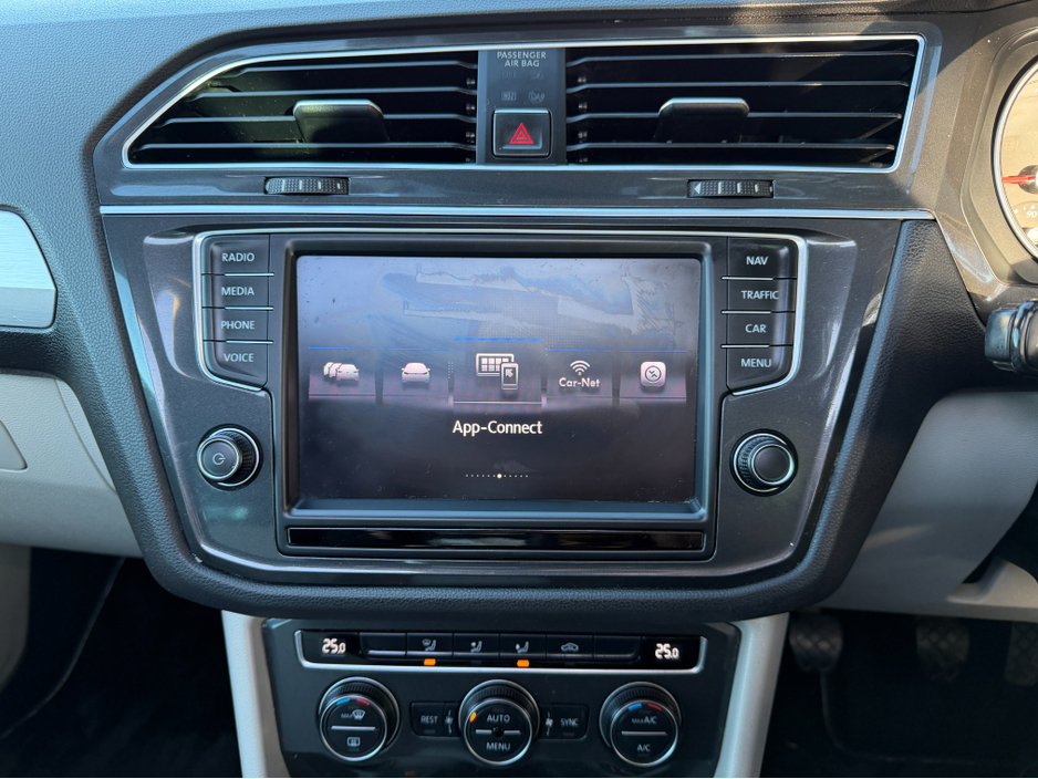 2017 Volkswagen Tiguan 2.0 D..PAN ROOF..FULL SERVICE HISTORY