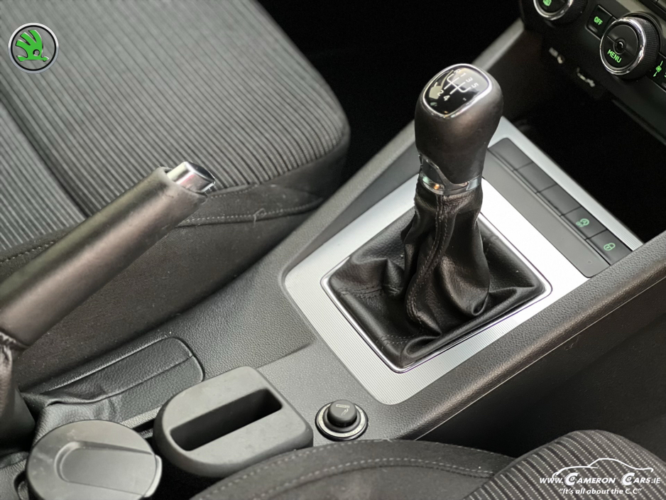 2016 Skoda Octavia STYLE 1.6 TDI CARPLAY XENON €9,950