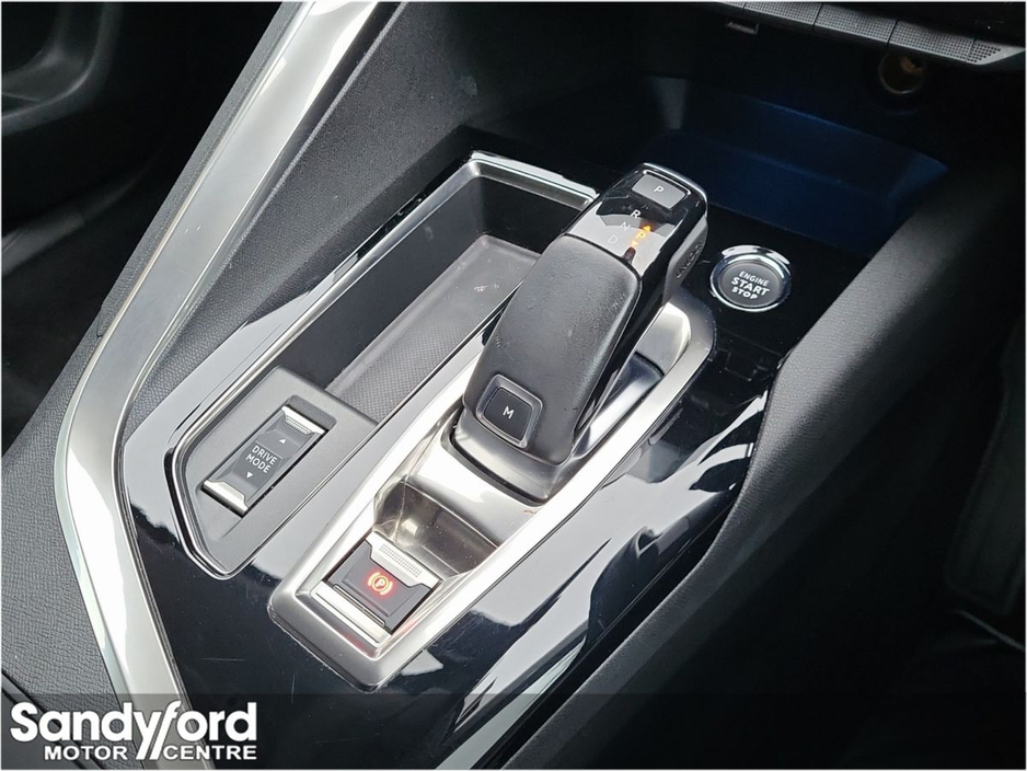 2022 Peugeot 3008 1.2 PureTech 130bhp Auto Allure €27,950