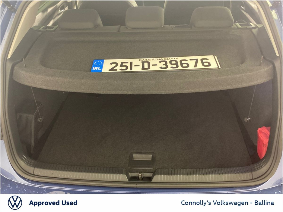 2025 Volkswagen Golf - image 10