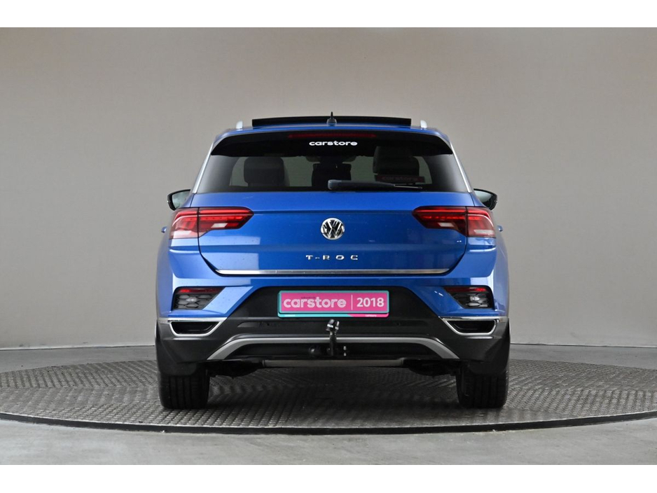 2018 Volkswagen T-Roc - image 13