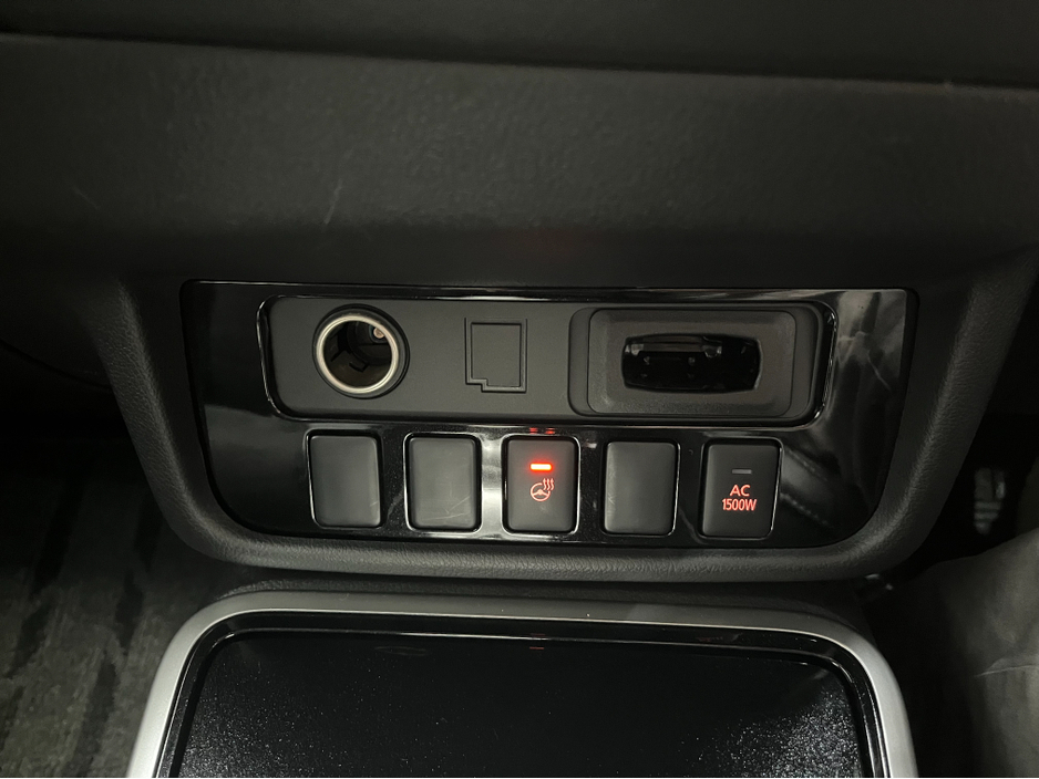 2019 Mitsubishi Outlander €21950 2019 MITSUBISHI OUTLANDER PHEV ED 2.4 AUTOMATIC / CRUISE CONTROL / REVERSE CAMERA / ELECTRIC HEATED SEATS / HEATED STEERING WHEEL €21,950