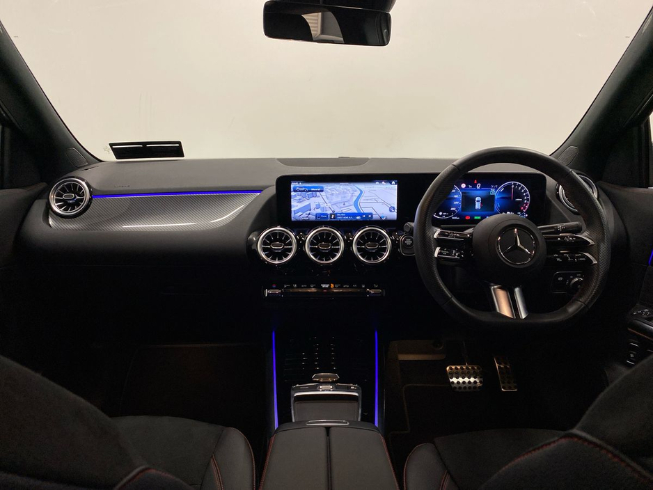 2024 Mercedes-Benz GLA Class - image 2