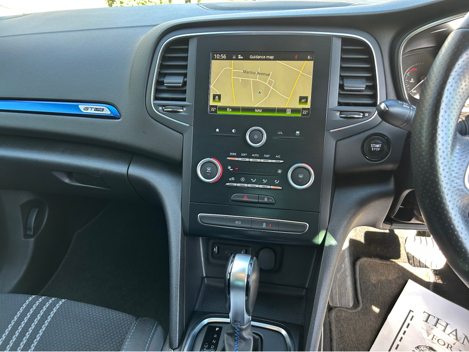 2017 Renault Megane - image 14