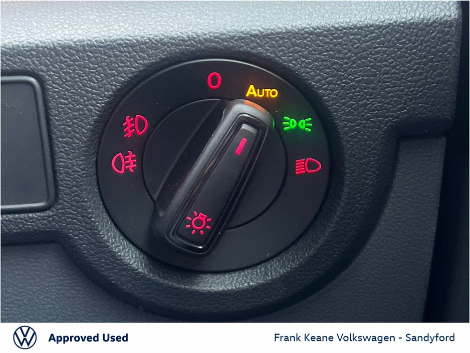 2021 Volkswagen T-Cross - image 21