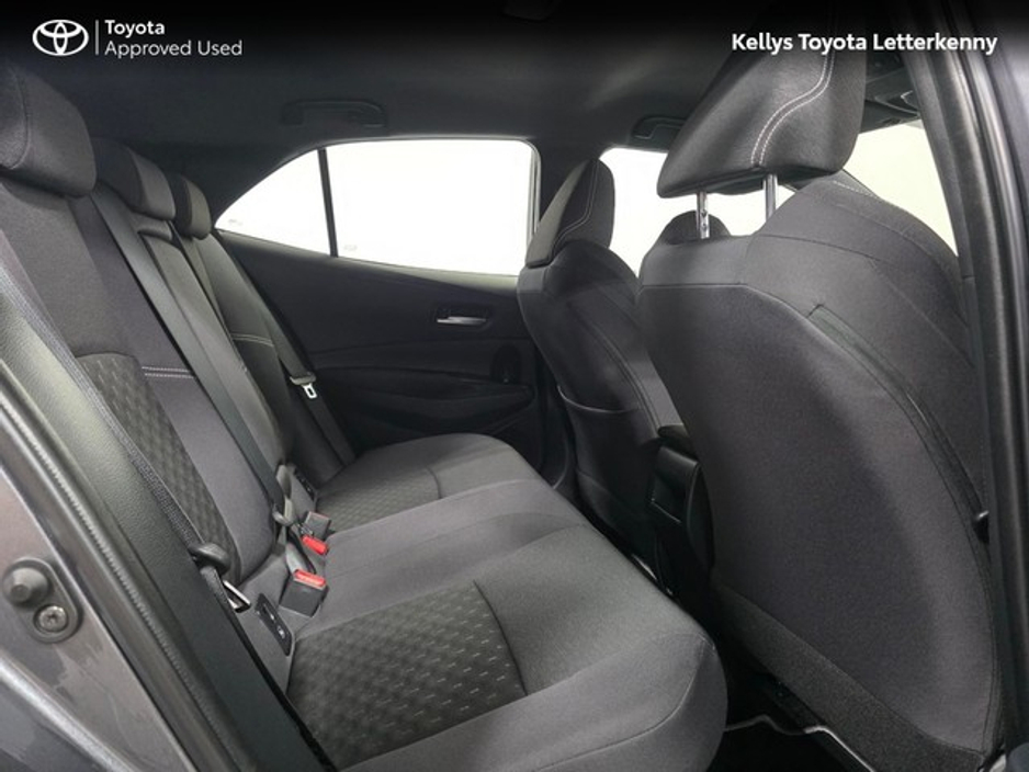 2025 Toyota Corolla - image 11