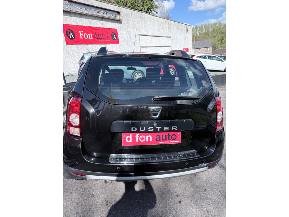 2016 Dacia Duster - image 9