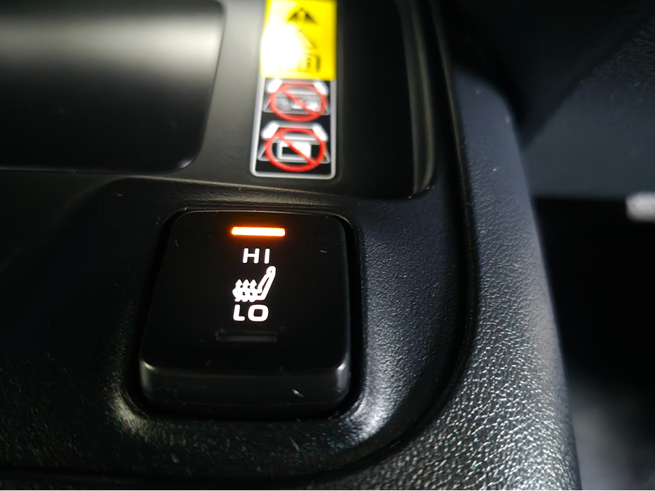 2024 Toyota Corolla - image 9