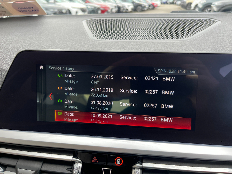 2019 BMW 3 Series - image 26