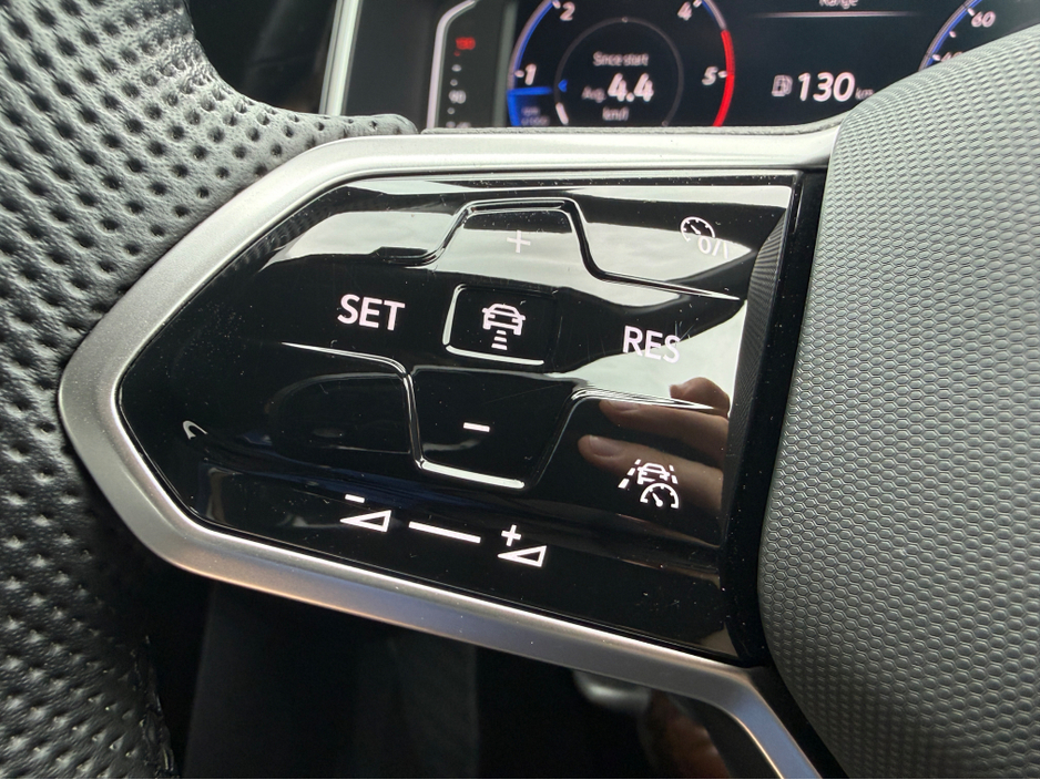 2024 Volkswagen T-Roc - image 16