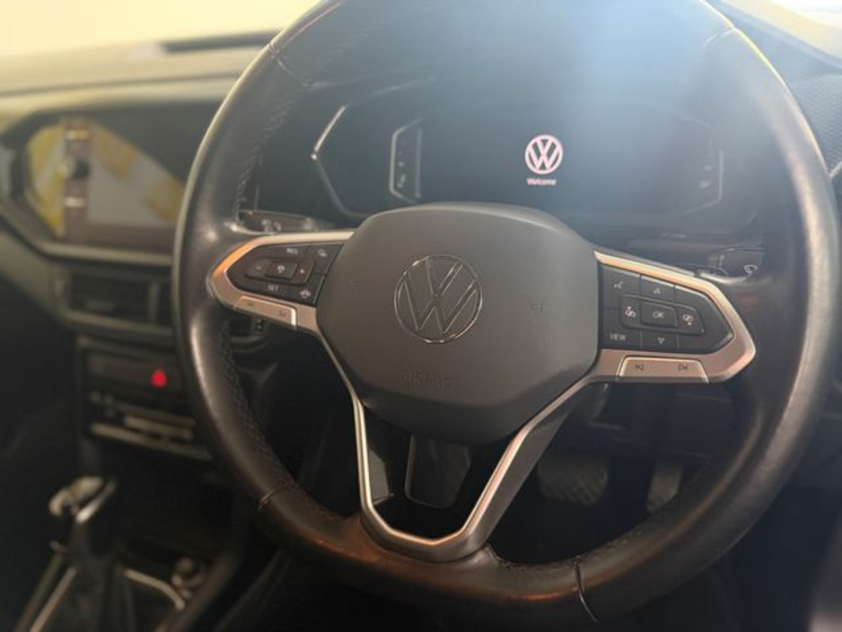 2023 Volkswagen T-Cross - image 8