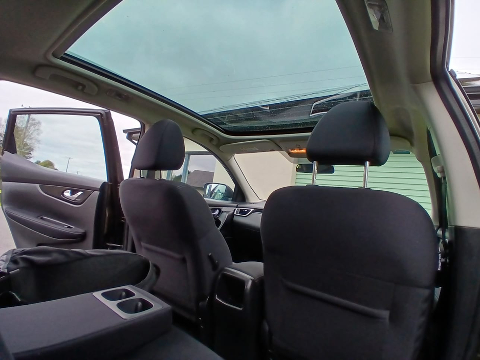 2017 Nissan Qashqai - image 17