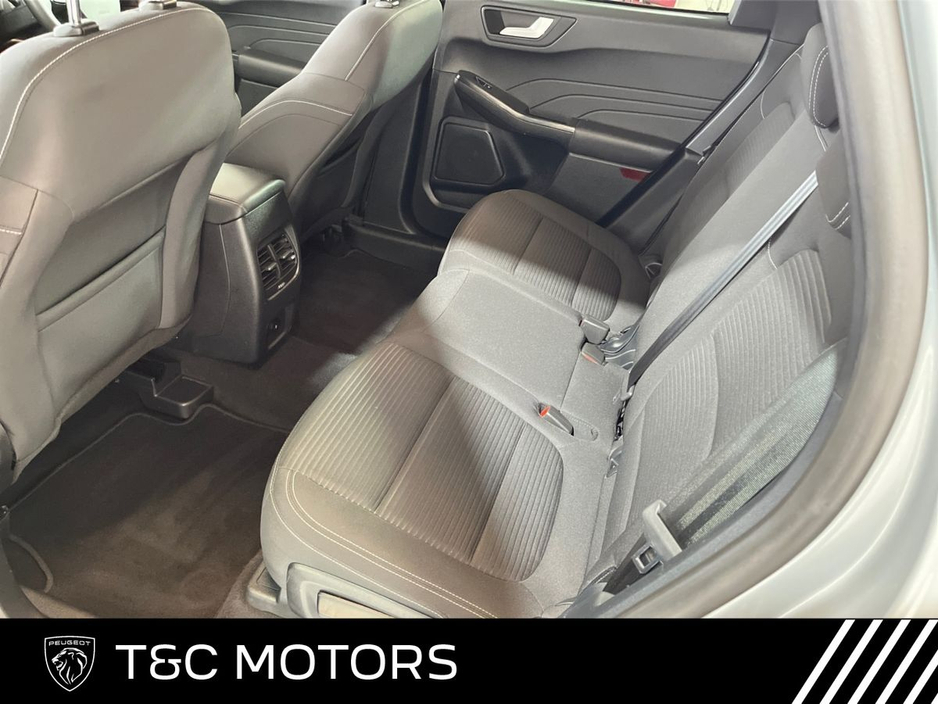 2023 Ford Kuga - image 7