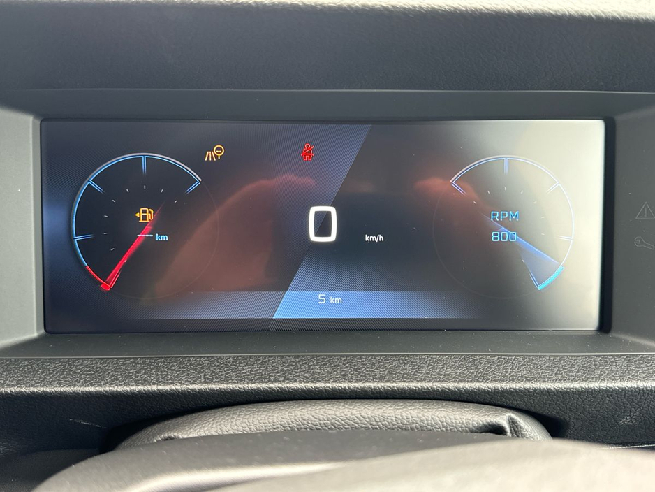 2026 Peugeot Expert - image 13