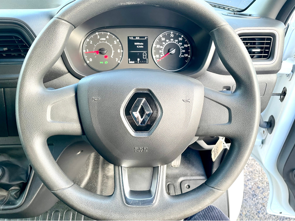 2023 Renault Master MM35 BUSINESS+ 2.3 BLUE DCI 135BHP MWB €18,000