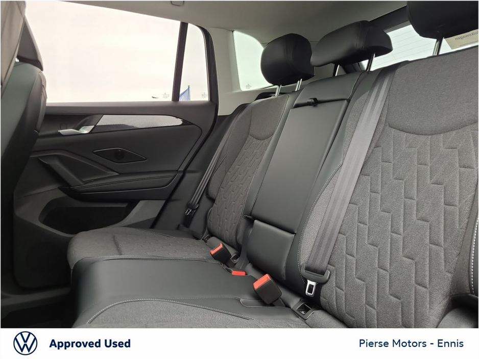 2026 Volkswagen Tiguan - image 7