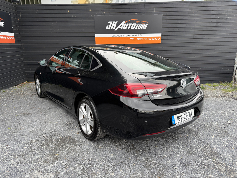 2018 Opel Insignia - image 6