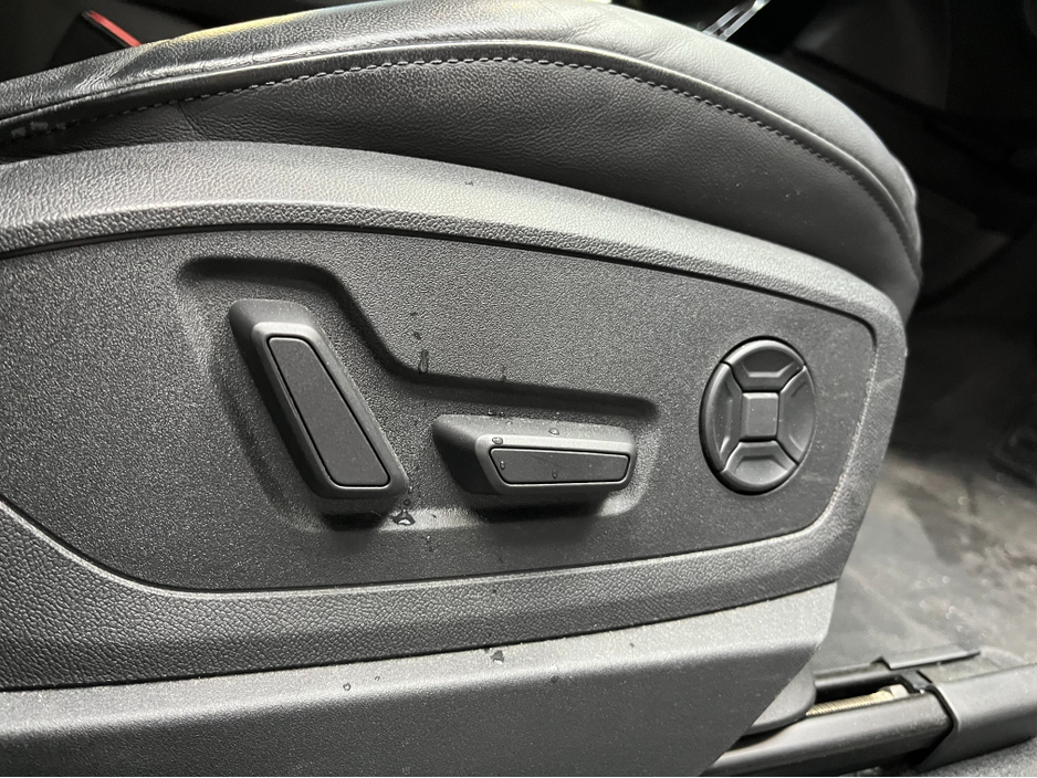 2022 Audi e-tron - image 12