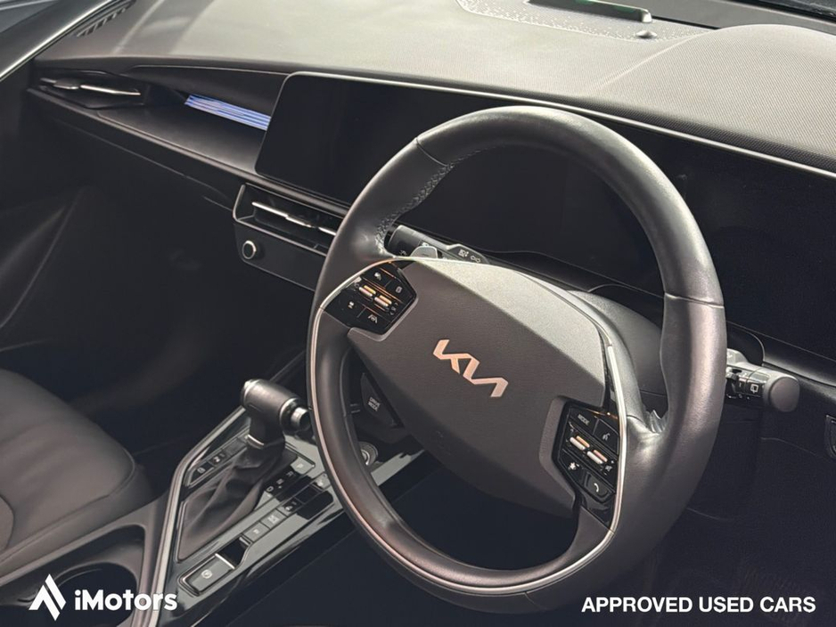 2023 Kia Niro - image 16