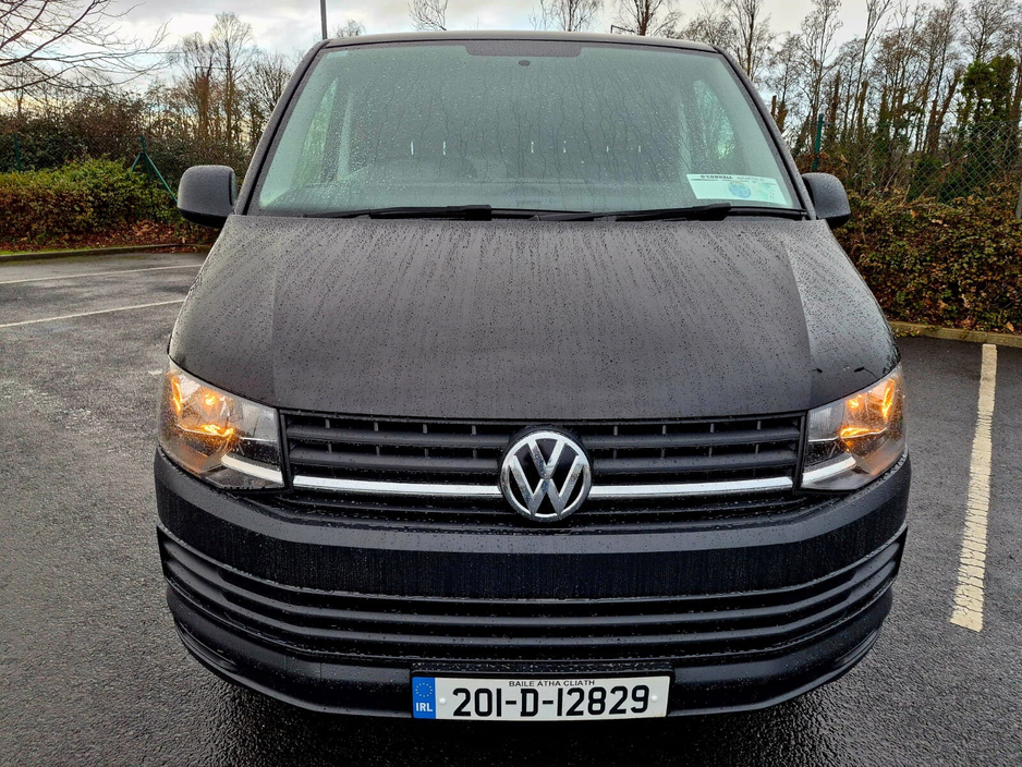 2020 Volkswagen Transporter  €14,663