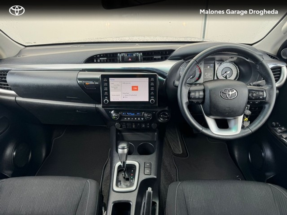 2023 Toyota Hilux - image 10