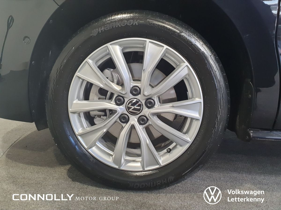 2026 Volkswagen Multivan Multivan Style LOH Long Overhang 245 HP eHybrid 6-Speed DSG 4MOTION €73,950