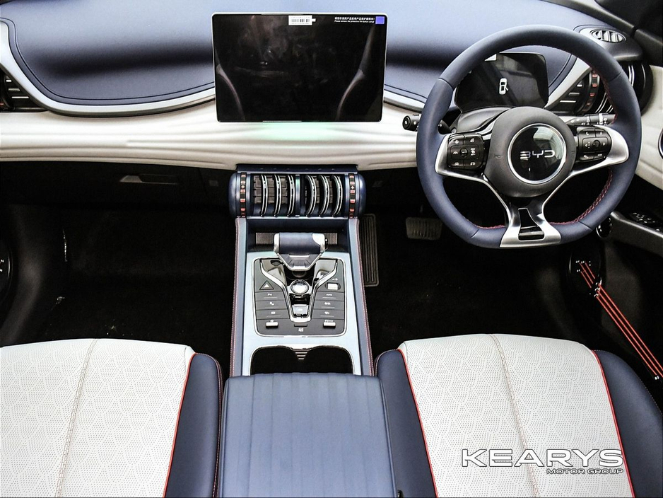 2024 BYD ATTO 3 - image 10