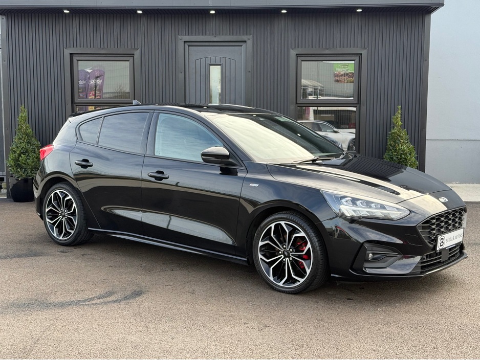 2021 Ford Focus - image 2