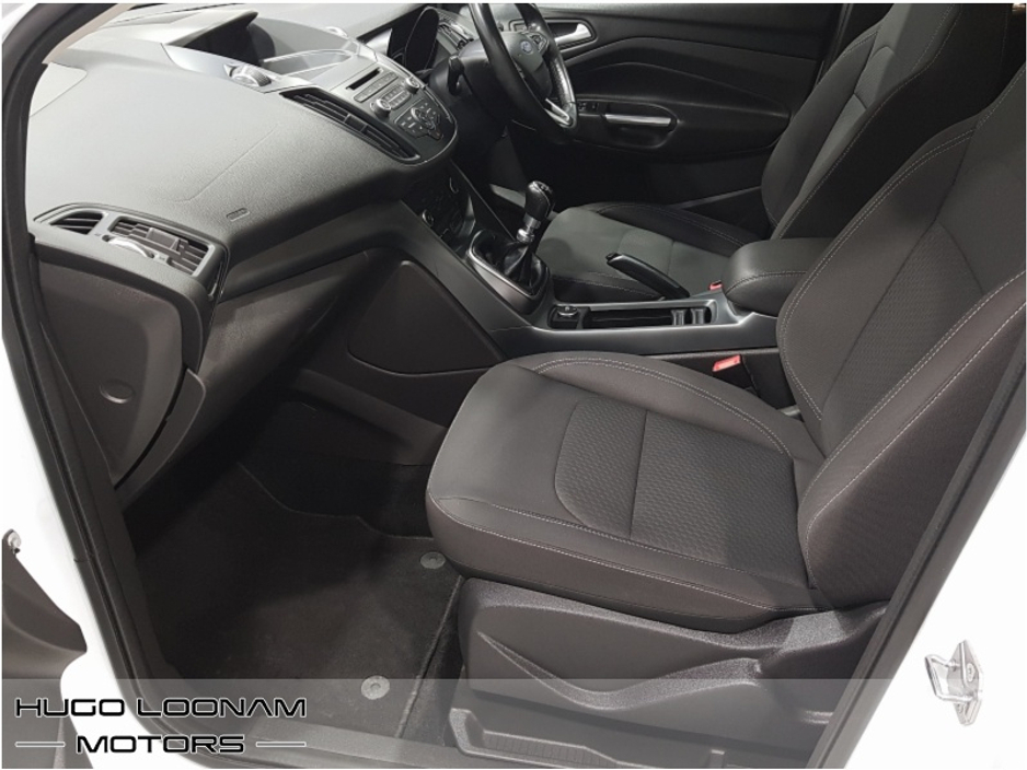 2019 Ford Kuga - image 10