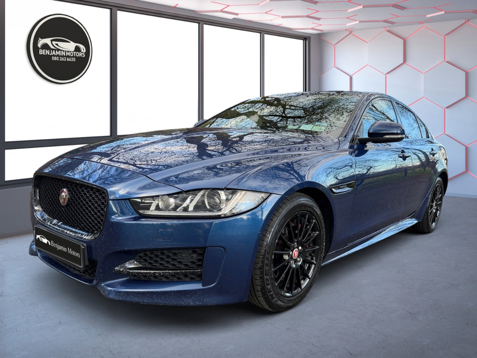 2015 Jaguar XE - image 3