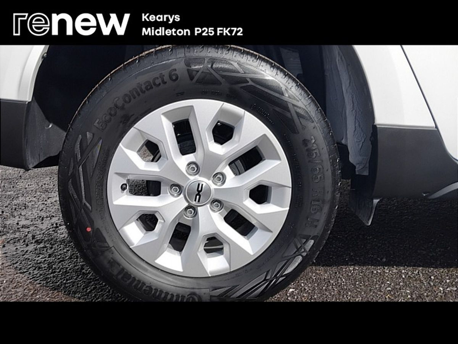 2024 Dacia Duster - image 9