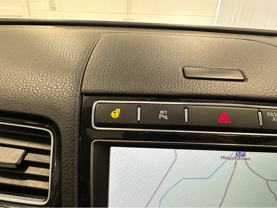 2015 Volkswagen Touareg CV 3.0 TDI 262BHP V6 5DR AUTO VW/AUDI SPECIALISTS WWW.DENISDARCYCARS.IE €20,950