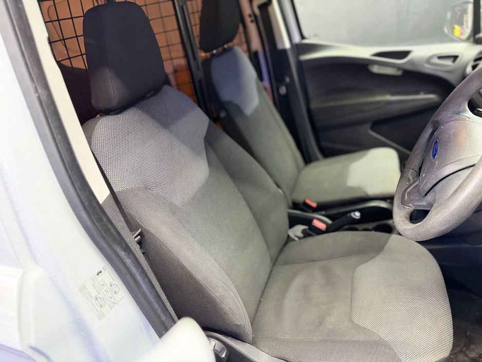 2017 Ford Courier  €6,400