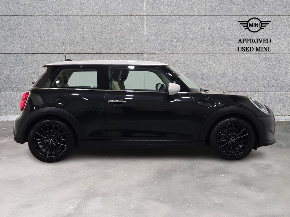 2024 MINI Hatch - image 25